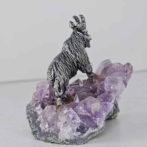 Pewter Mountain Goat Figurine On Amethyst Crystal Base - Picture 7 of 10